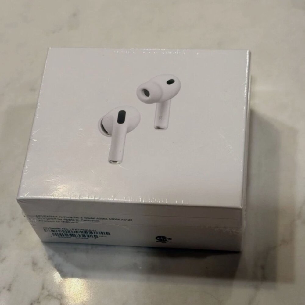 Apple AirPods Pro 3 3rd Generation with active noise canceling